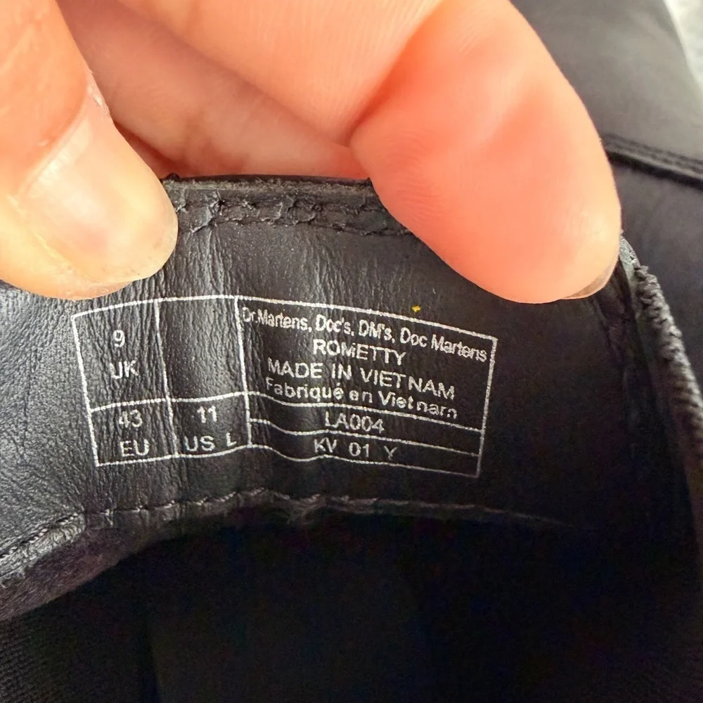 Dr. Martens Black Leather Chelsea Boots Platform Size 11 Womens NWOB